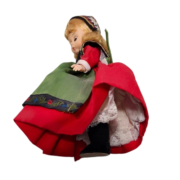 Madame Alexander Doll Swedish Girl Vintage Embroidered detail Jointed knees - Picture 12 of 16